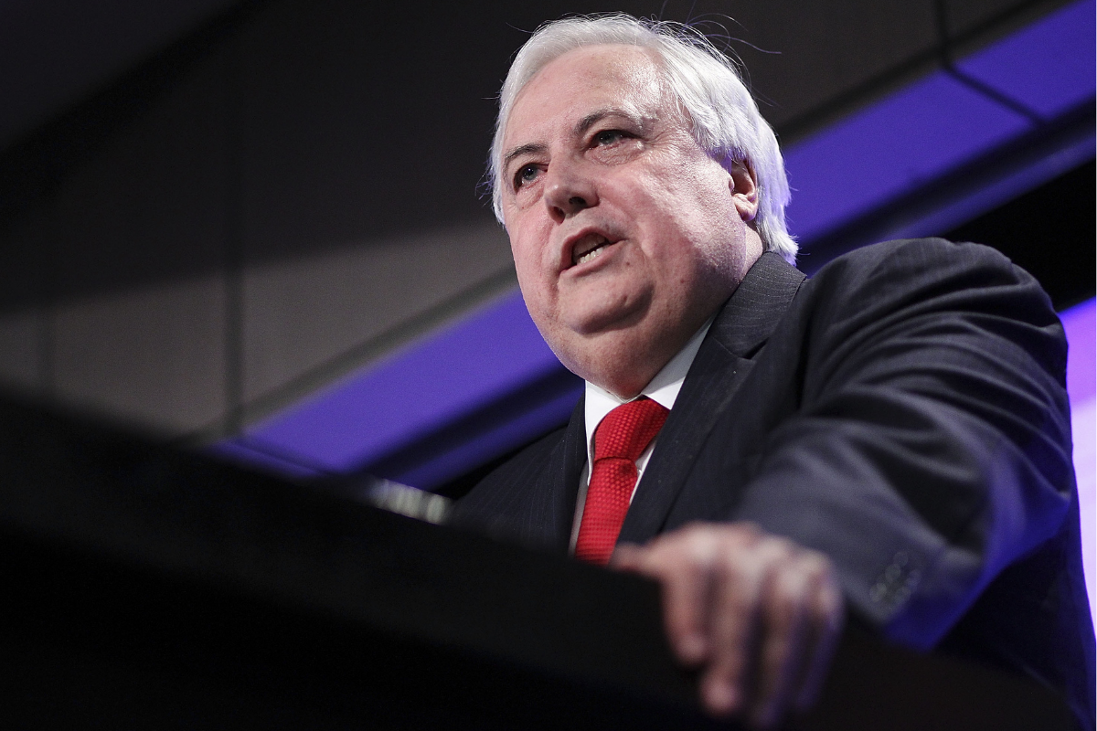 Article image for Clive Palmer set to take on Australia