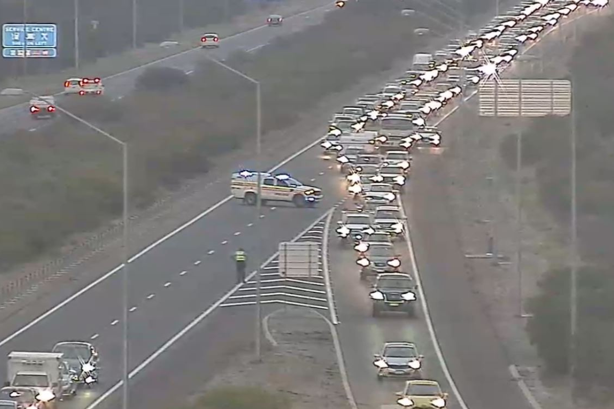 Article image for BREAKING: Crash shuts down Kwinana freeway