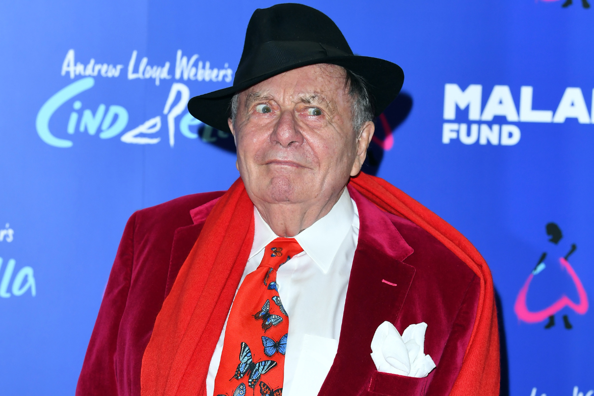 Article image for Barry Humphries’ family gather at bedside as health worsens