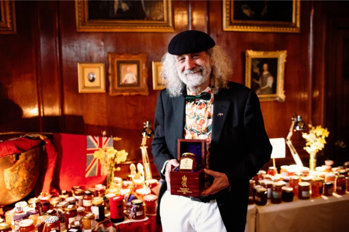 Article image for Fit for a king: Perth man given one of the greatest honours