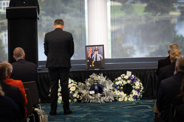 060723genfuneralAR117