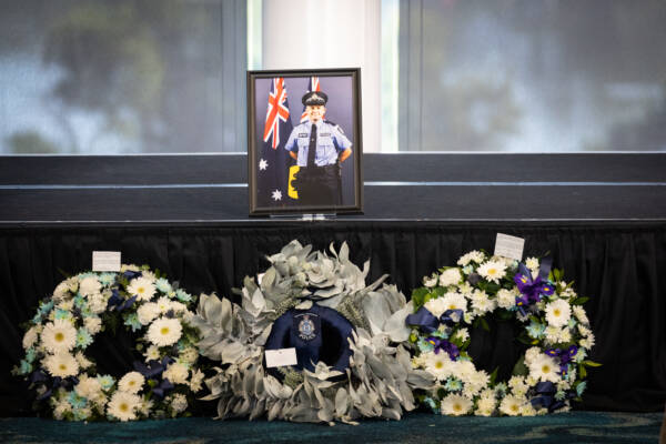 060723genfuneralAR118