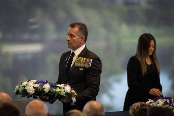 060723genfuneralAR119