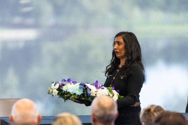 060723genfuneralAR121