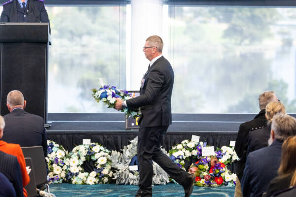 060723genfuneralAR128