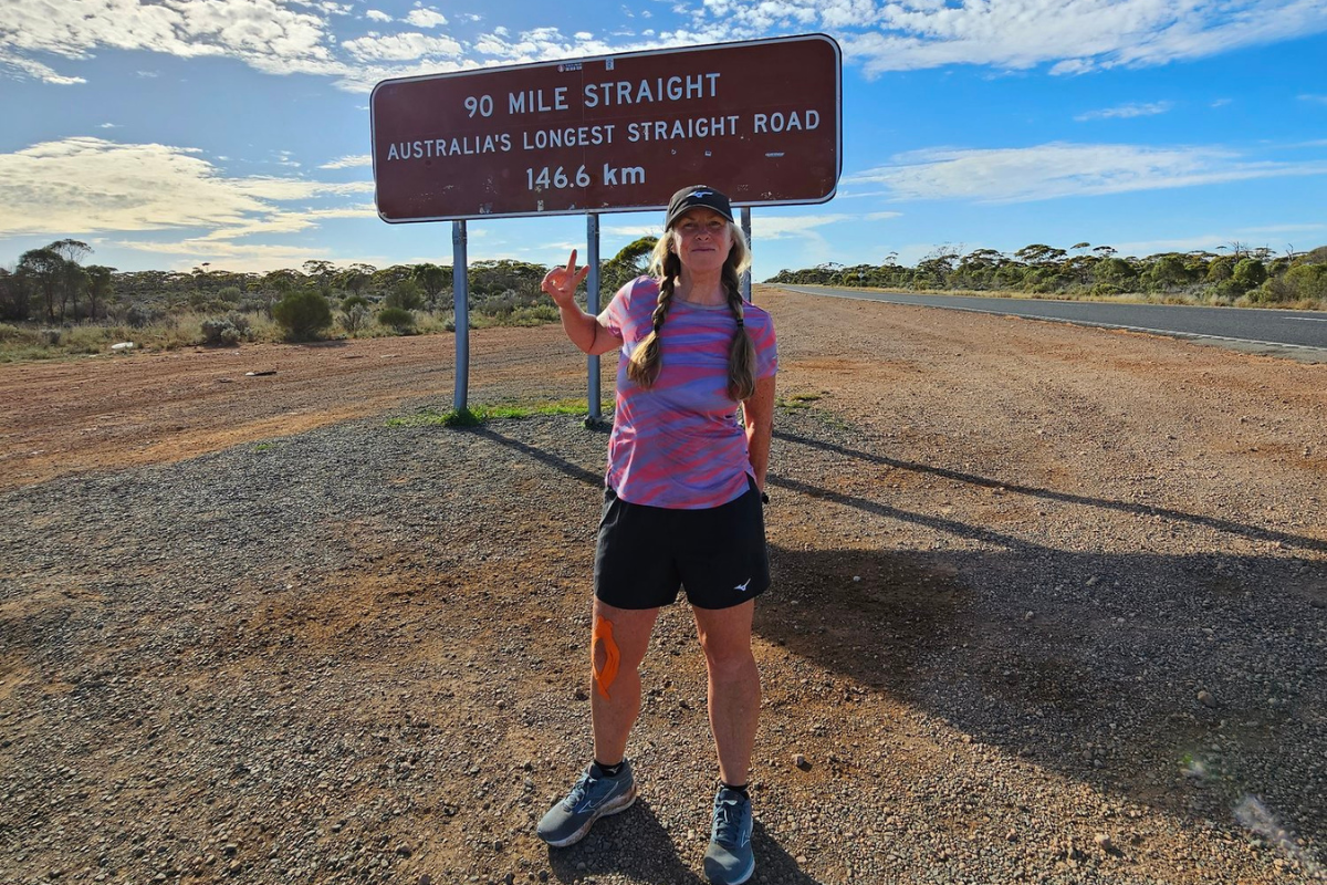 Article image for The extraordinary woman who ran across Australia in record time