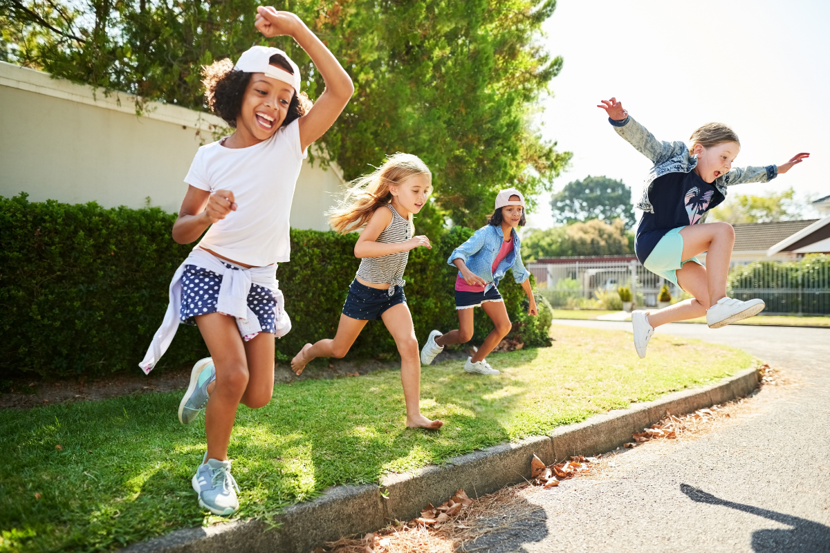 Article image for Green time over screen time: parents urged to push kids outside