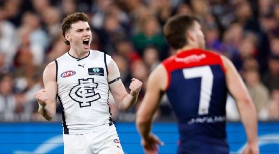Article image for Match winner Blake Acres speaks to 6PR commentary team following match-winning goal
