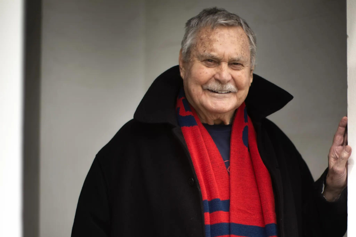 Article image for AFL great Ron Barassi dies aged 87