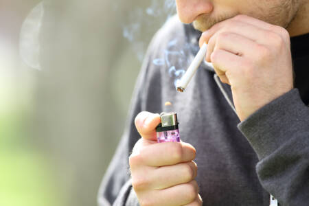 Leading cancer organisation calls for ban on smoking in strata complexes