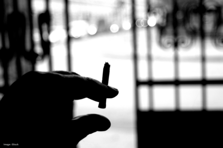 Why a cigarette ban in WA Prisons is causing concern for the government