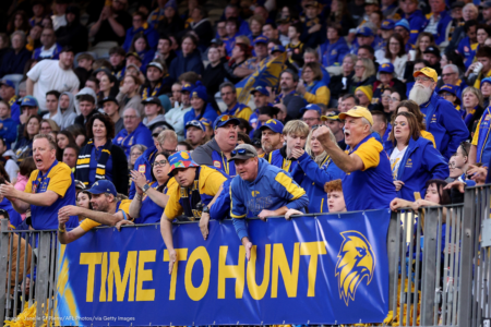 AFL urged to listen as fan satisfaction plummets to an unprecedented low