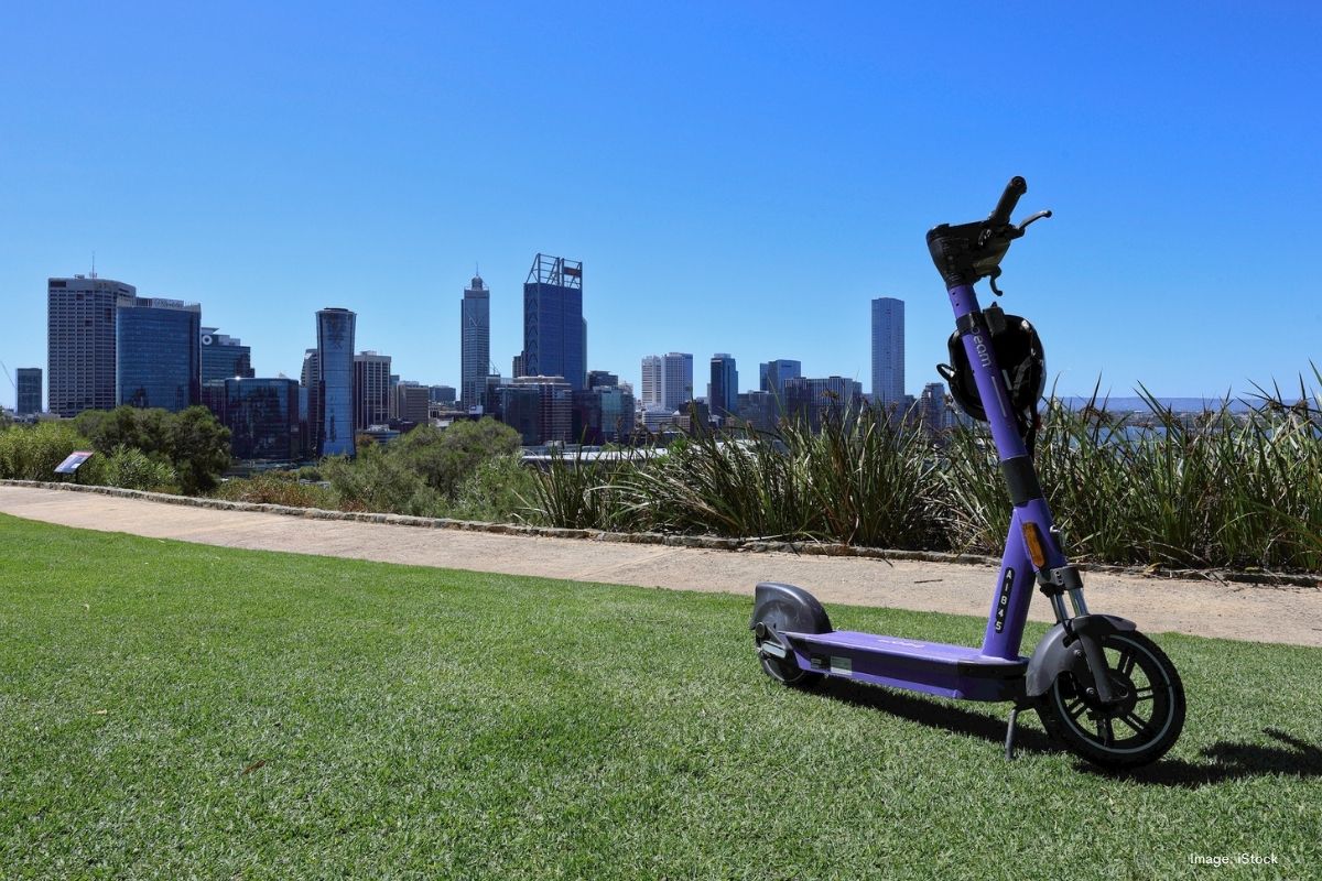 Article image for Perth e-riders believe crashes not their fault, according to new research