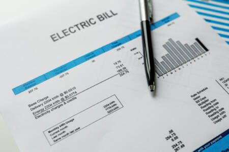 Synergy CEO apologises for overcharging over 170,000 Western Australians