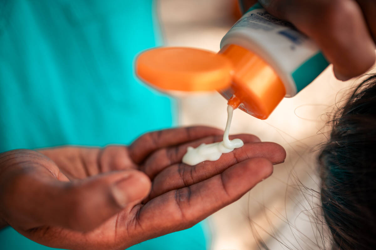 Article image for Urgent recall issued for three sunscreens over SPF concerns