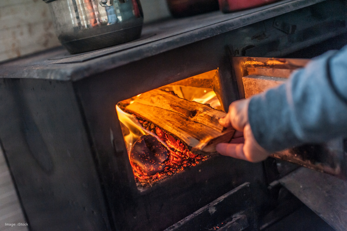 Article image for Woodfire heaters need to be phased out to protect respiratory health, says Asthma Australia