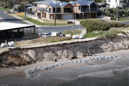 Lancelin erosion: Minister praises residents’ ‘resolute’ fight